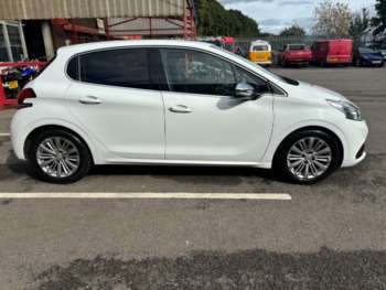 Used Peugeot 208 2017 for sale - 75232720: Photo