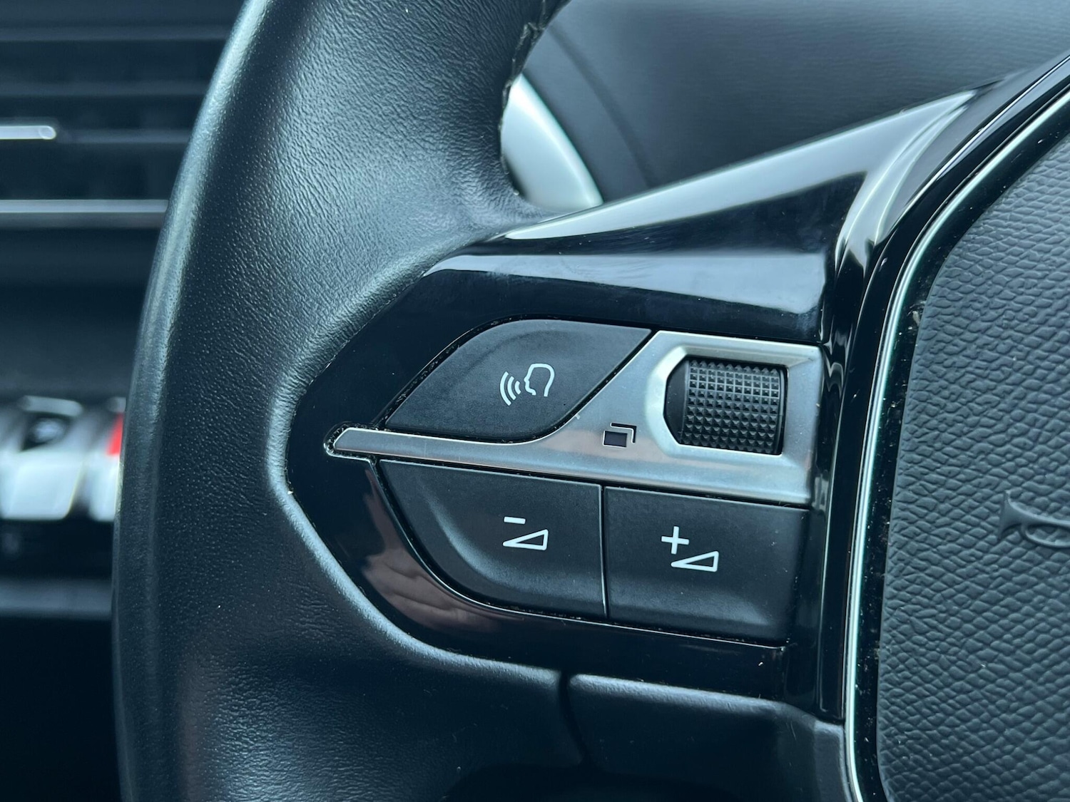 Used Peugeot 5008 2022 for sale - 77853838: Photo 38