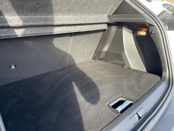 Used Peugeot 2008 2023 for sale - 75740978: Photo 34