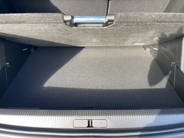 Used Peugeot 2008 2023 for sale - 75740978: Photo 35