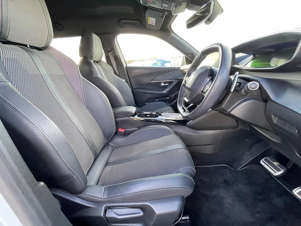 Used Peugeot 2008 2023 for sale - 75740978: Photo 38