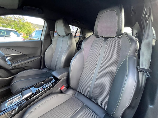 Used Peugeot 2008 2023 for sale - 75740978: Photo 58