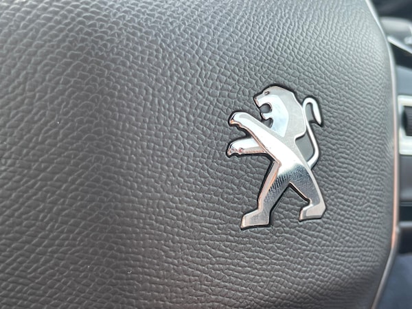 Used Peugeot 2008 2022 for sale - 74888456: Photo 38