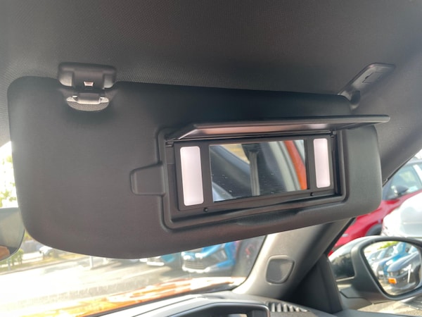 Used Peugeot 2008 2022 for sale - 74888456: Photo 51