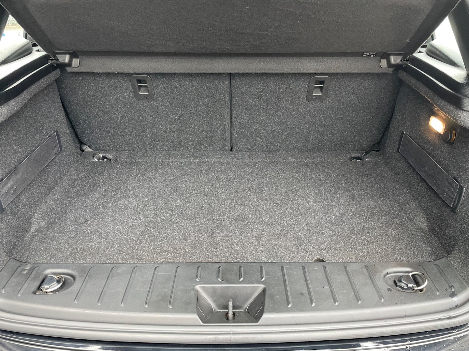 Used BMW i3 2017 for sale - 77598770: Photo 30