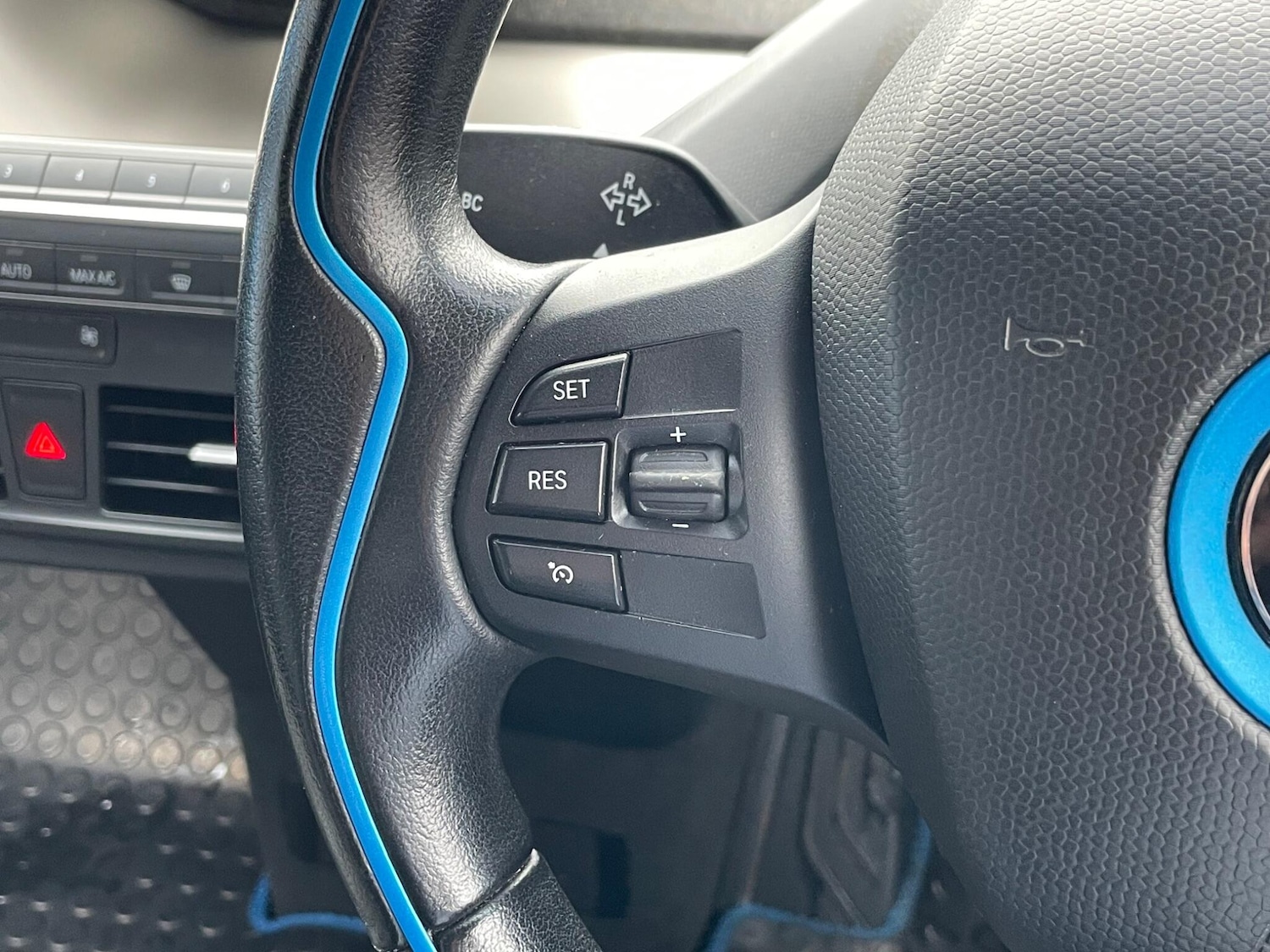 Used BMW i3 2017 for sale - 77598770: Photo 38