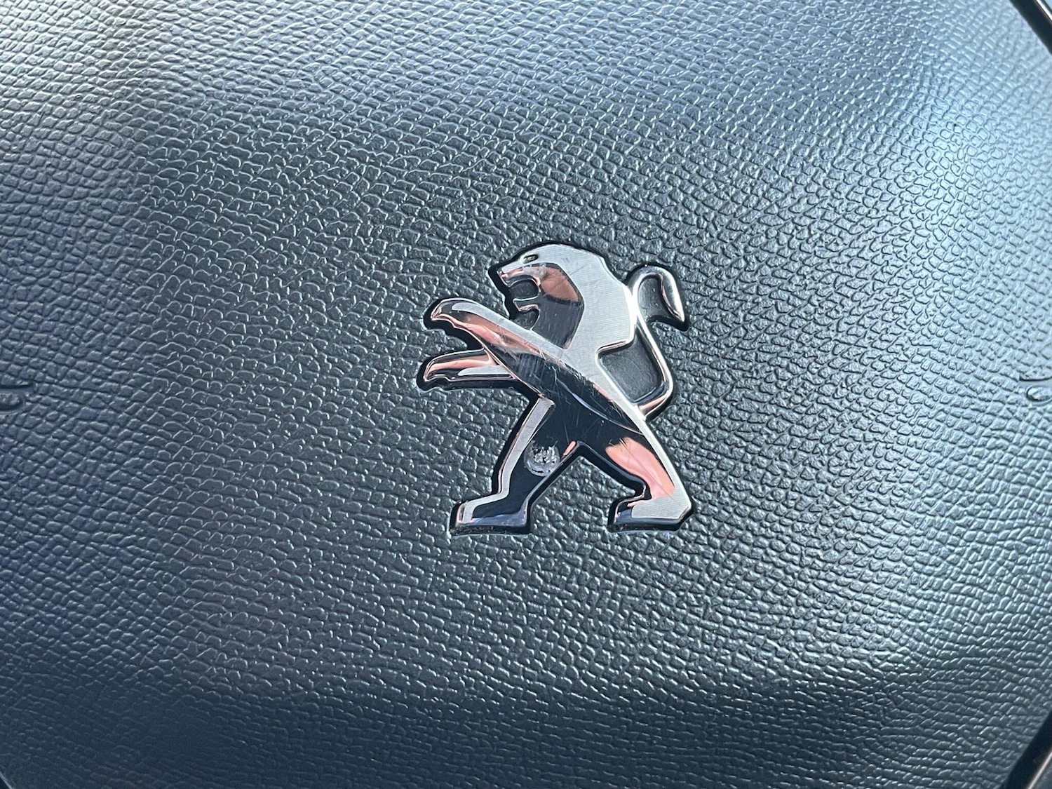 Used Peugeot 208 2023 for sale - 76408861: Photo 34