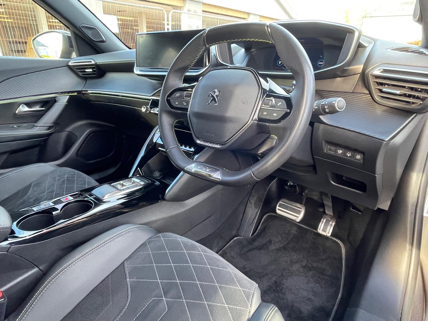 Used Peugeot 2008 2022 for sale - 76701616: Photo 39