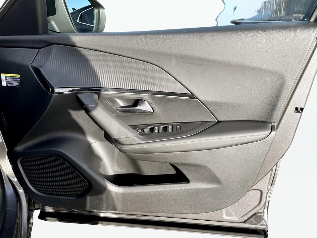 Used Peugeot 2008 2022 for sale - 76701616: Photo 8