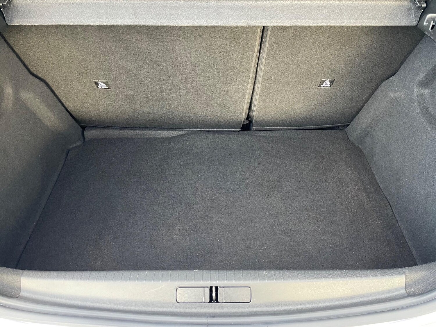 Used Peugeot E-208 2023 for sale - 76786701: Photo 31