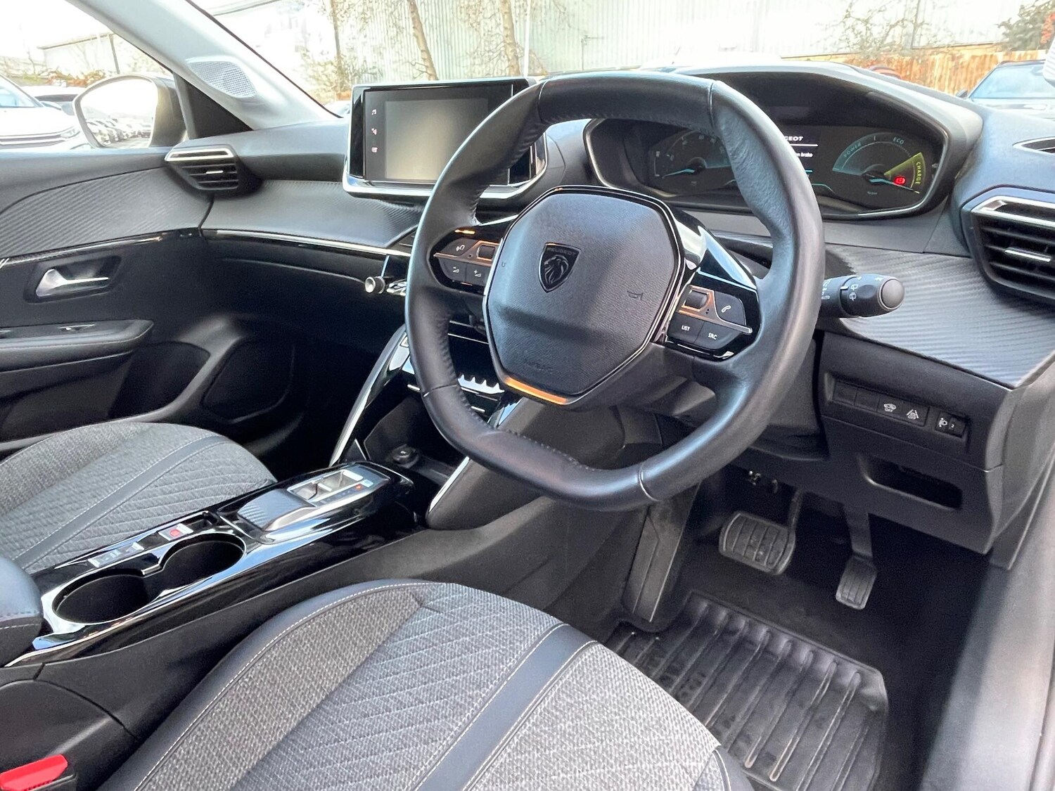 Used Peugeot E-208 2023 for sale - 76786701: Photo 37