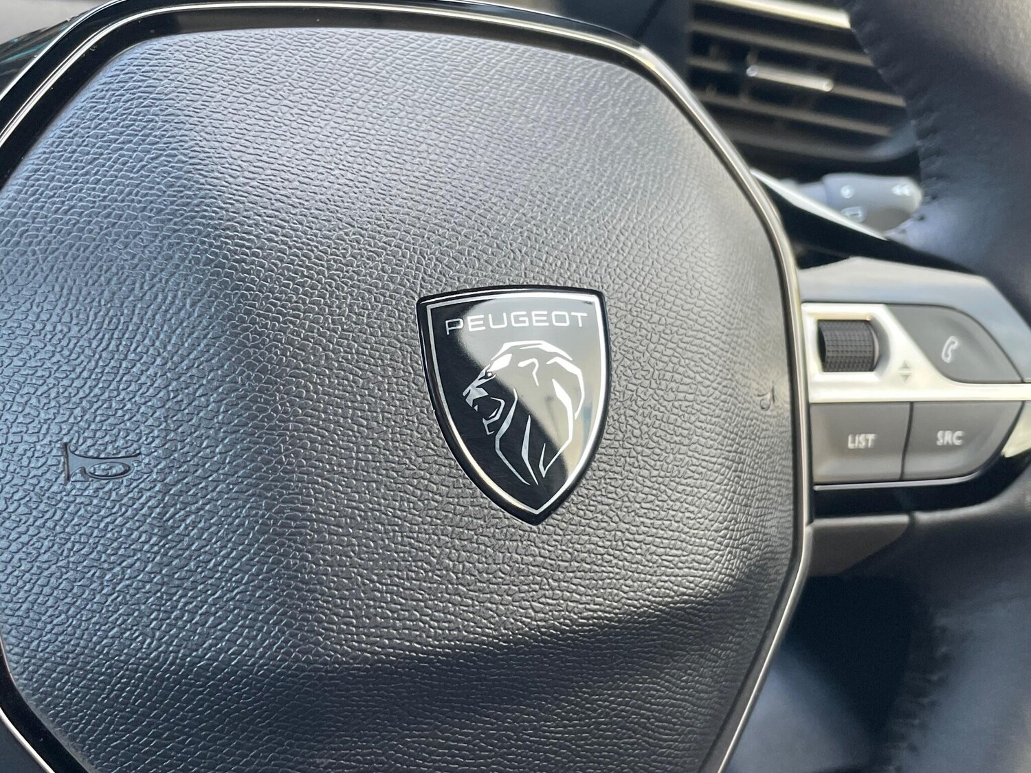 Used Peugeot E-208 2023 for sale - 76786701: Photo 40