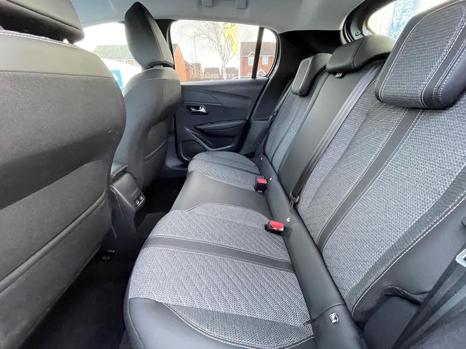 Used Peugeot E-208 2023 for sale - 76786701: Photo 59