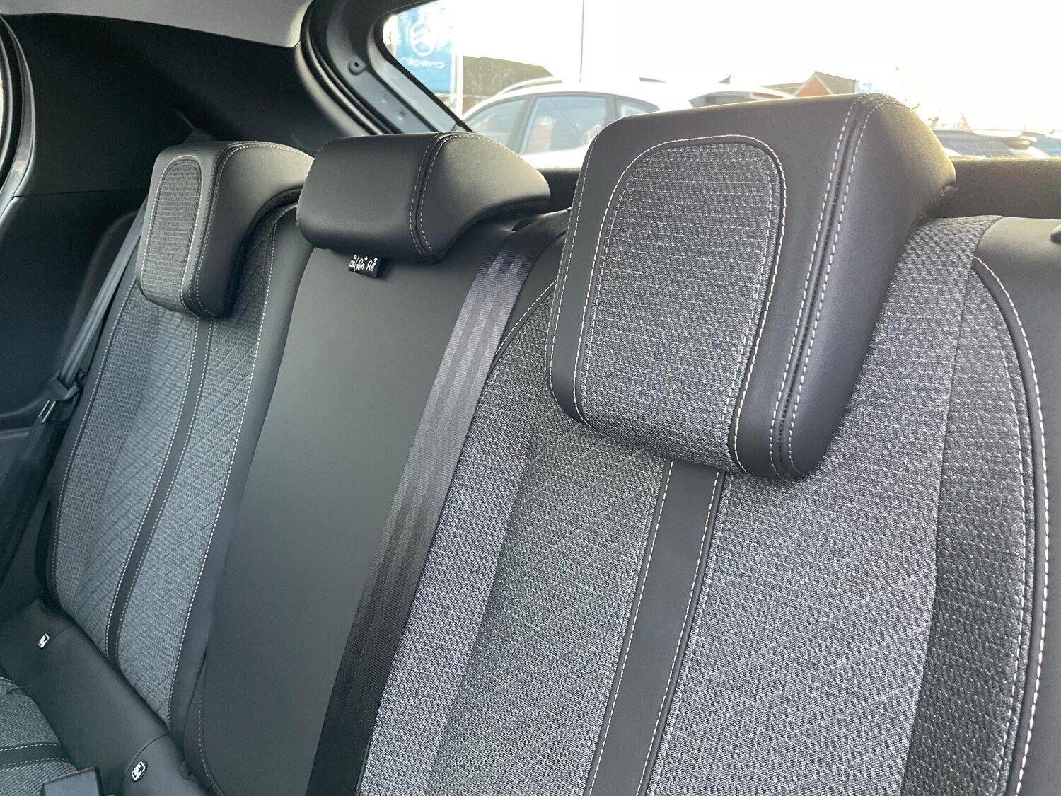 Used Peugeot E-208 2023 for sale - 76786701: Photo 61