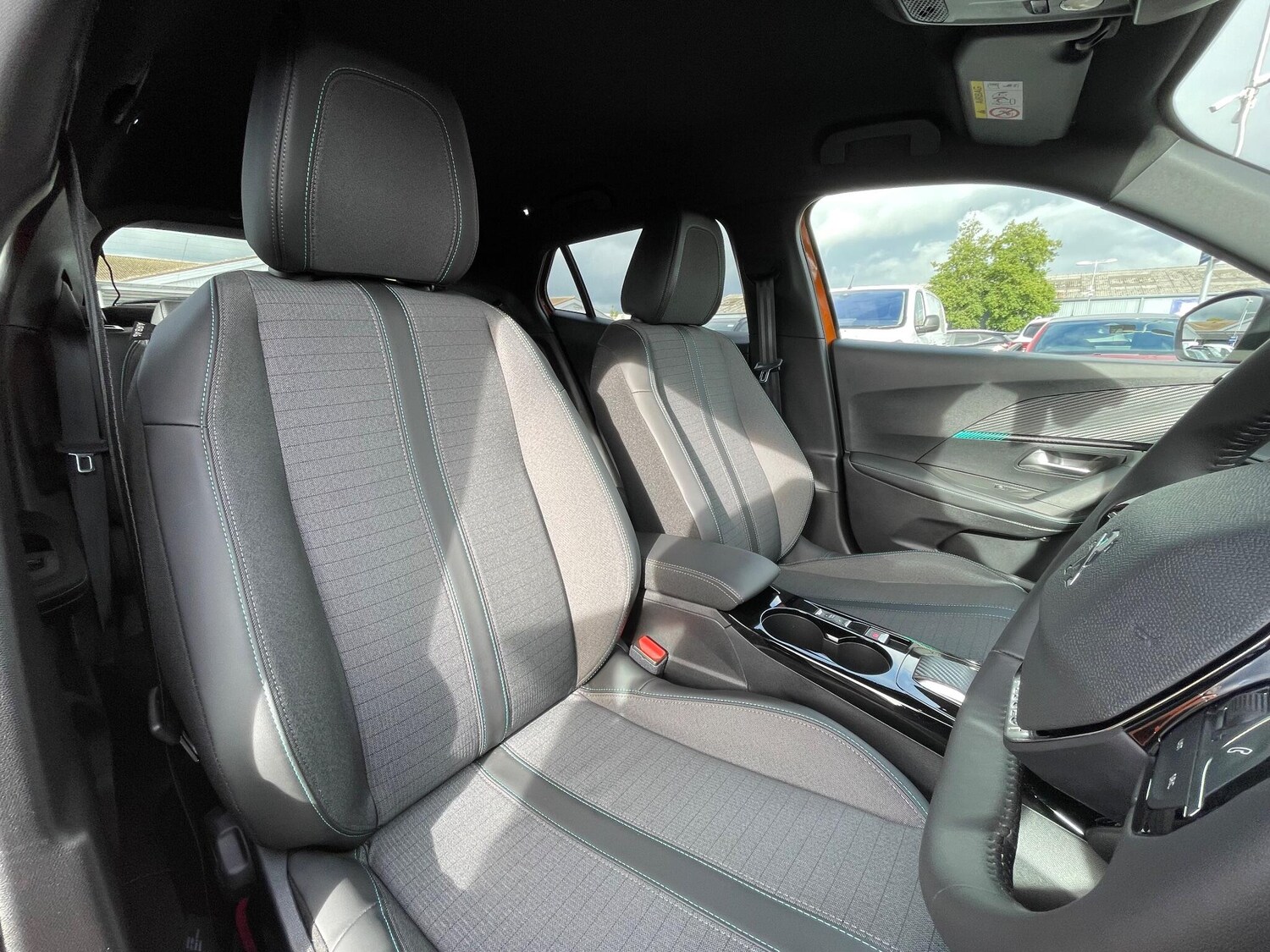 Used Peugeot 2008 2023 for sale - 76246845: Photo 35