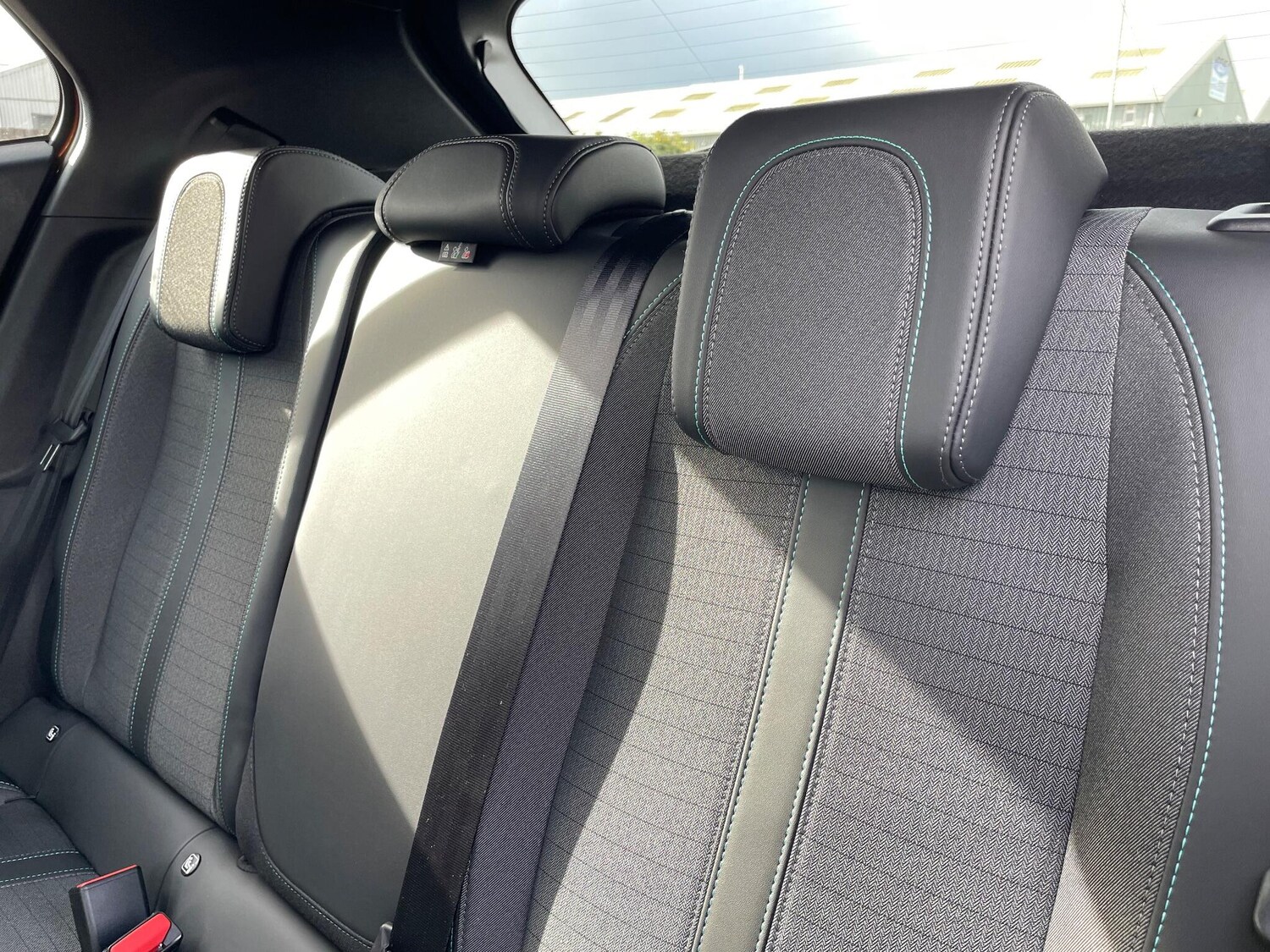 Used Peugeot 2008 2023 for sale - 76246845: Photo 61