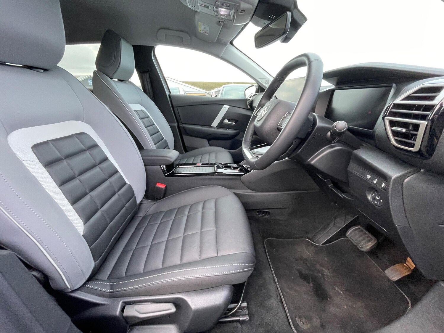 Used Citroen e-C4 2025 for sale - 77081647: Photo 38