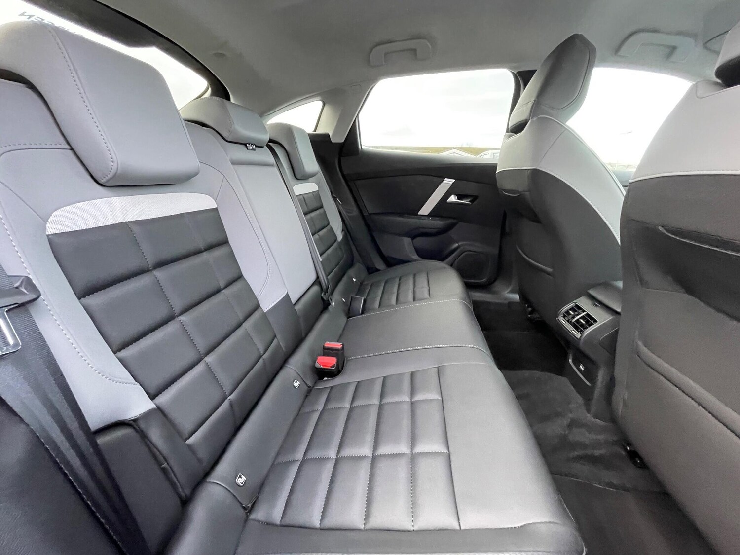 Used Citroen e-C4 2025 for sale - 77081647: Photo 68