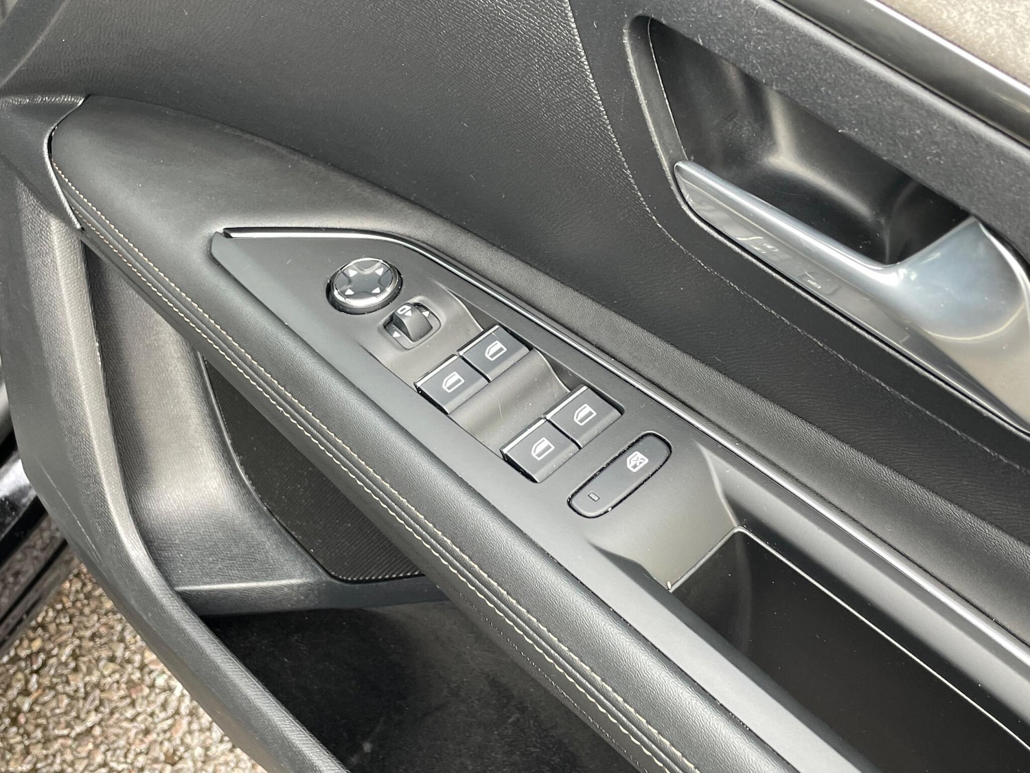 Used Peugeot 3008 2021 for sale - 76584360: Photo 35