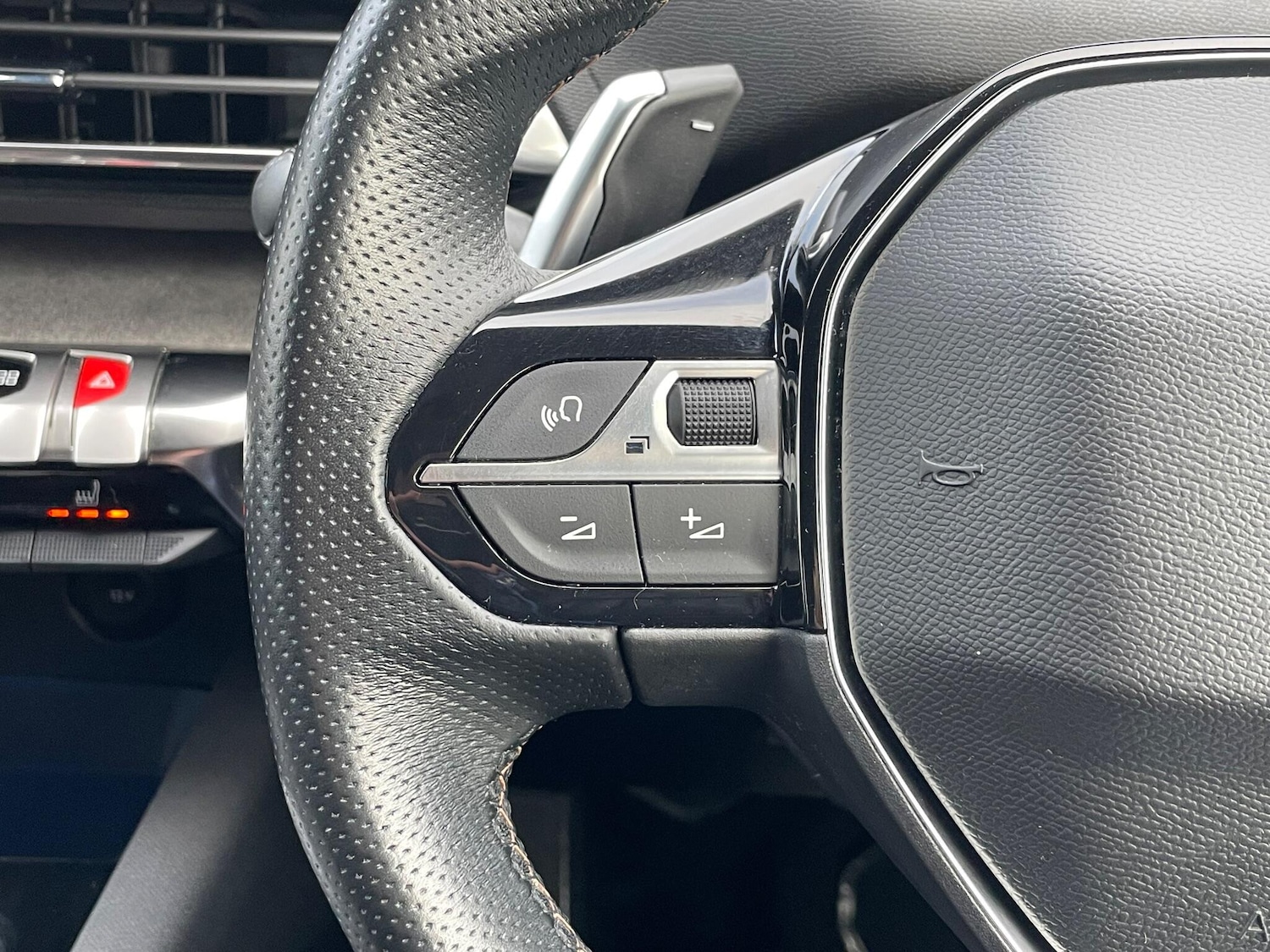 Used Peugeot 3008 2021 for sale - 76584360: Photo 43