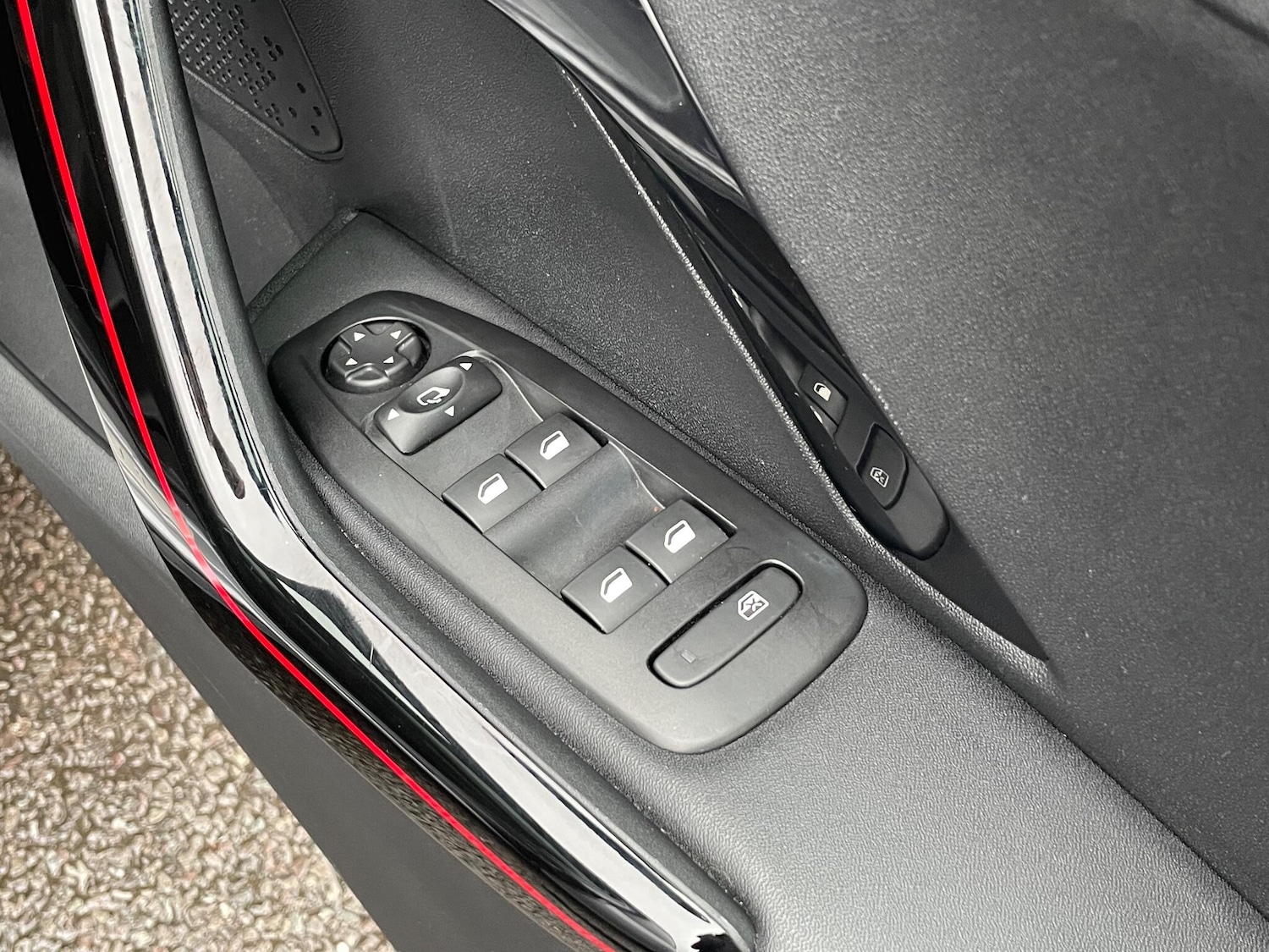 Used Peugeot 2008 2019 for sale - 76715013: Photo 35