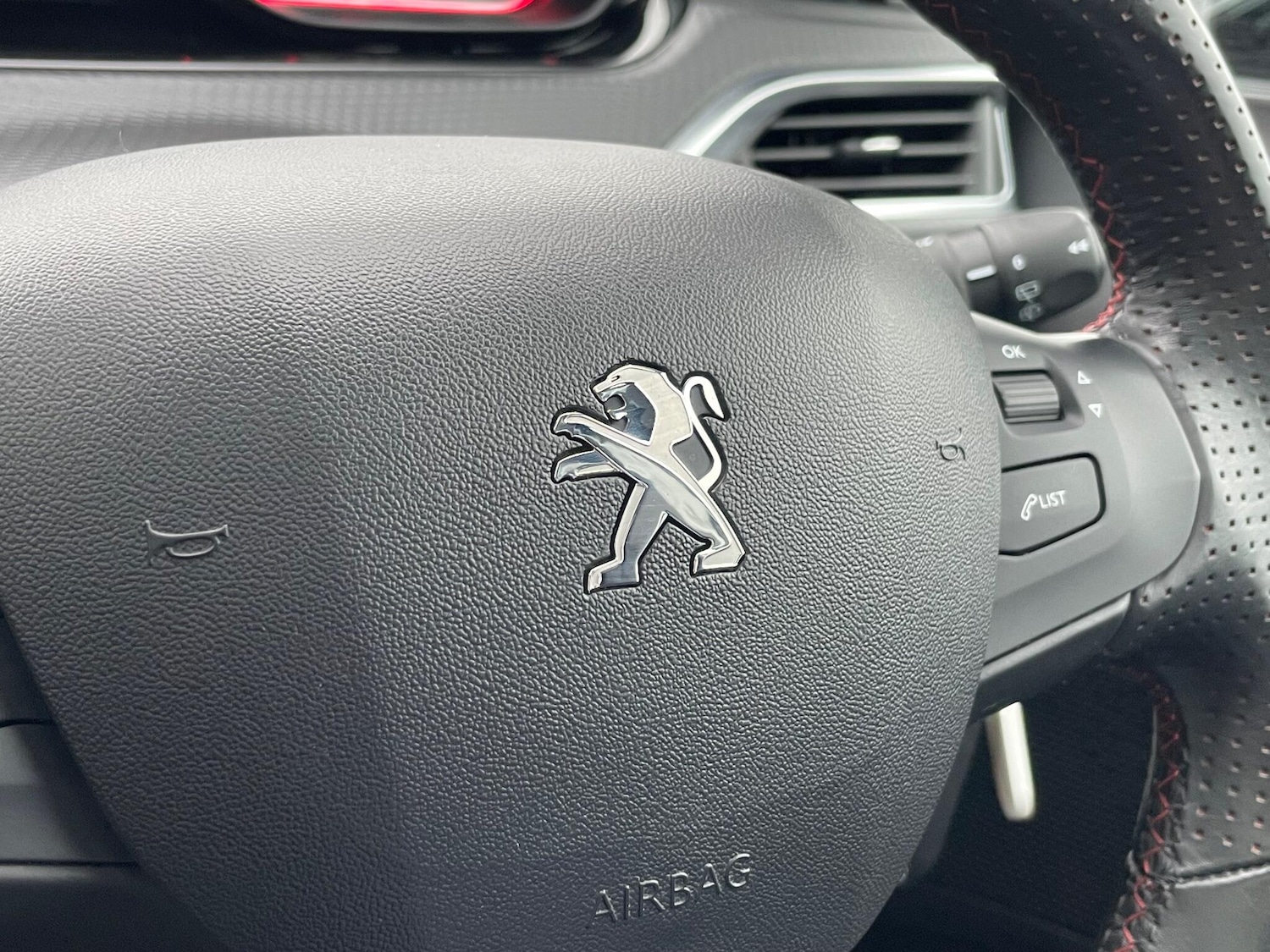 Used Peugeot 2008 2019 for sale - 76715013: Photo 41