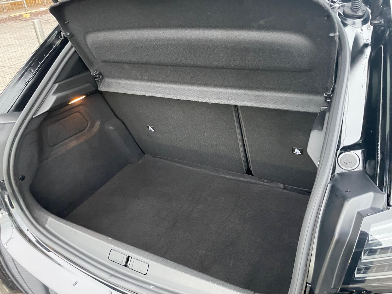 Used Peugeot 208 2024 for sale - 76200708: Photo 34