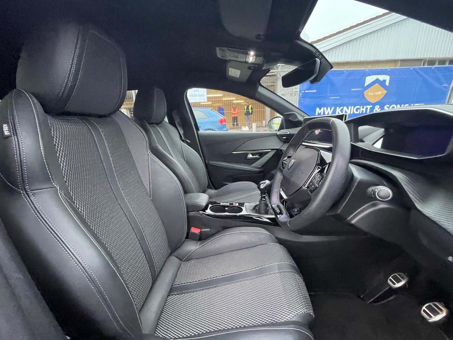 Used Peugeot 208 2024 for sale - 76200708: Photo 37