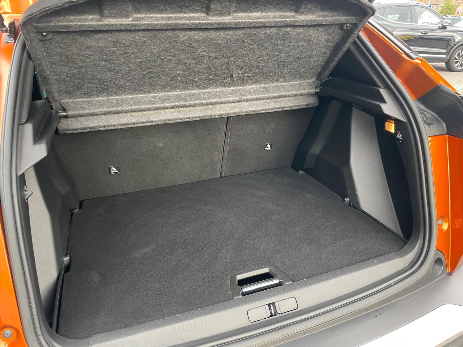 Used Peugeot 2008 2021 for sale - 76409224: Photo 32