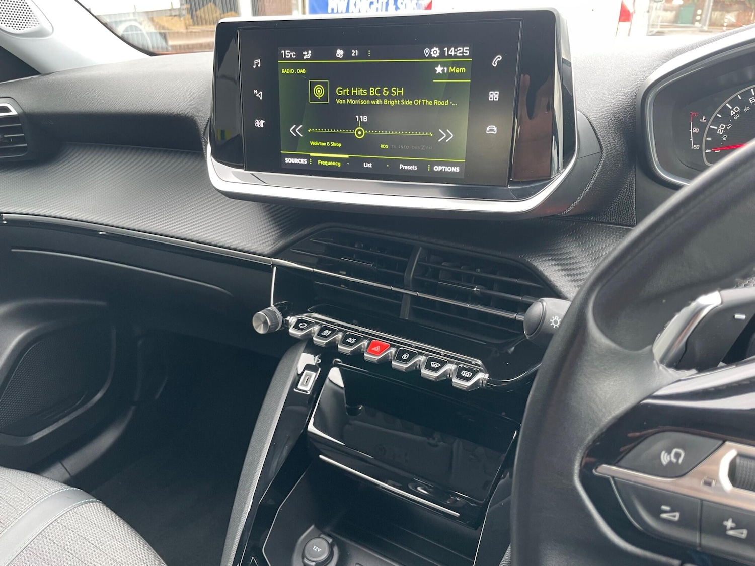 Used Peugeot 2008 2021 for sale - 76409224: Photo 39