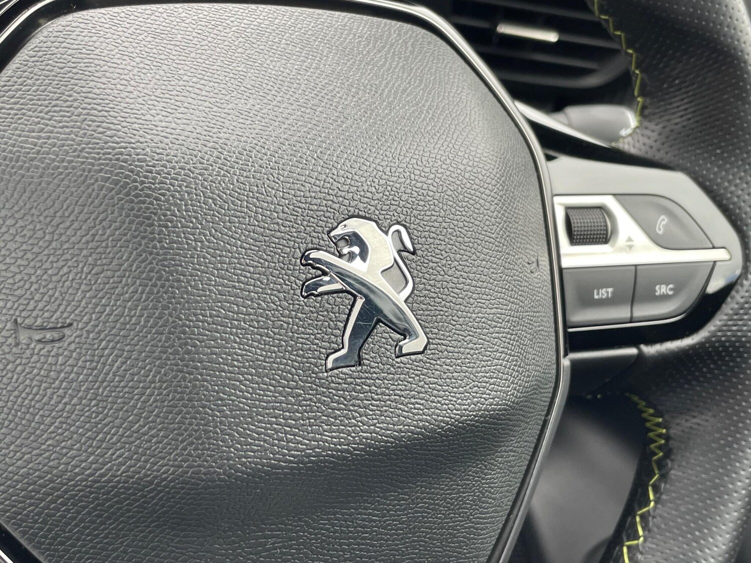 Used Peugeot 2008 2022 for sale - 76072395: Photo 40