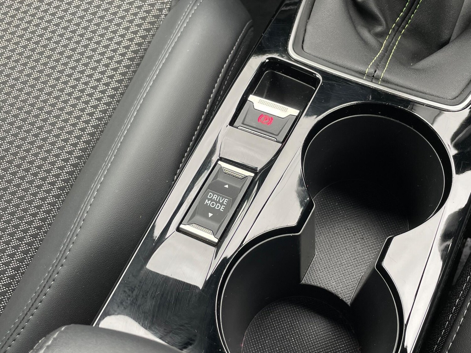 Used Peugeot 2008 2022 for sale - 76072395: Photo 57