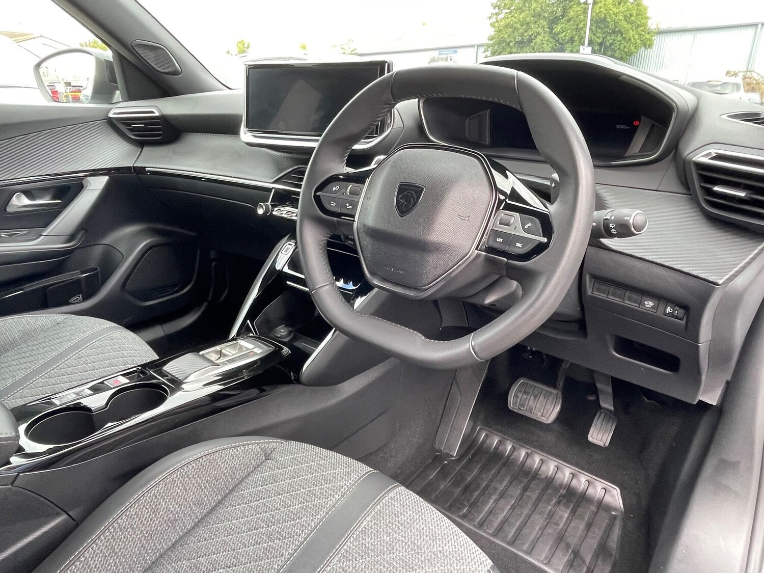 Used Peugeot 2008 2023 for sale - 76041771: Photo 40