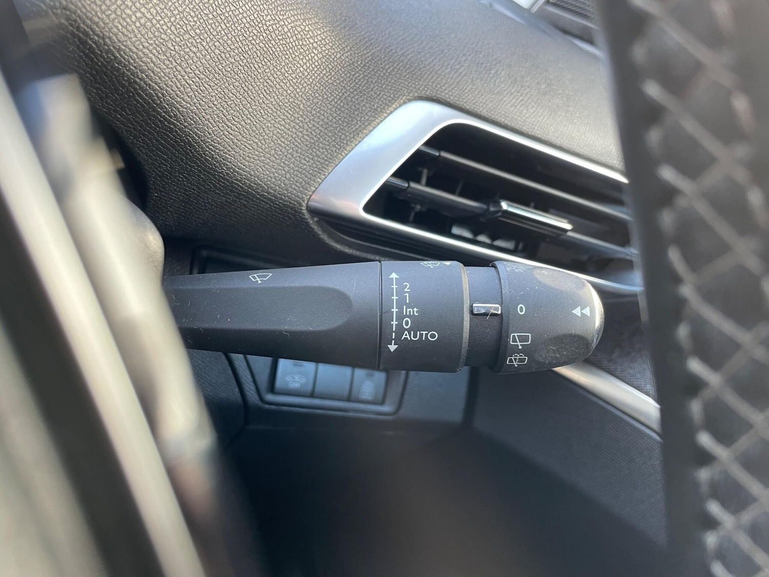 Used Peugeot 3008 2022 for sale - 77279020: Photo 46