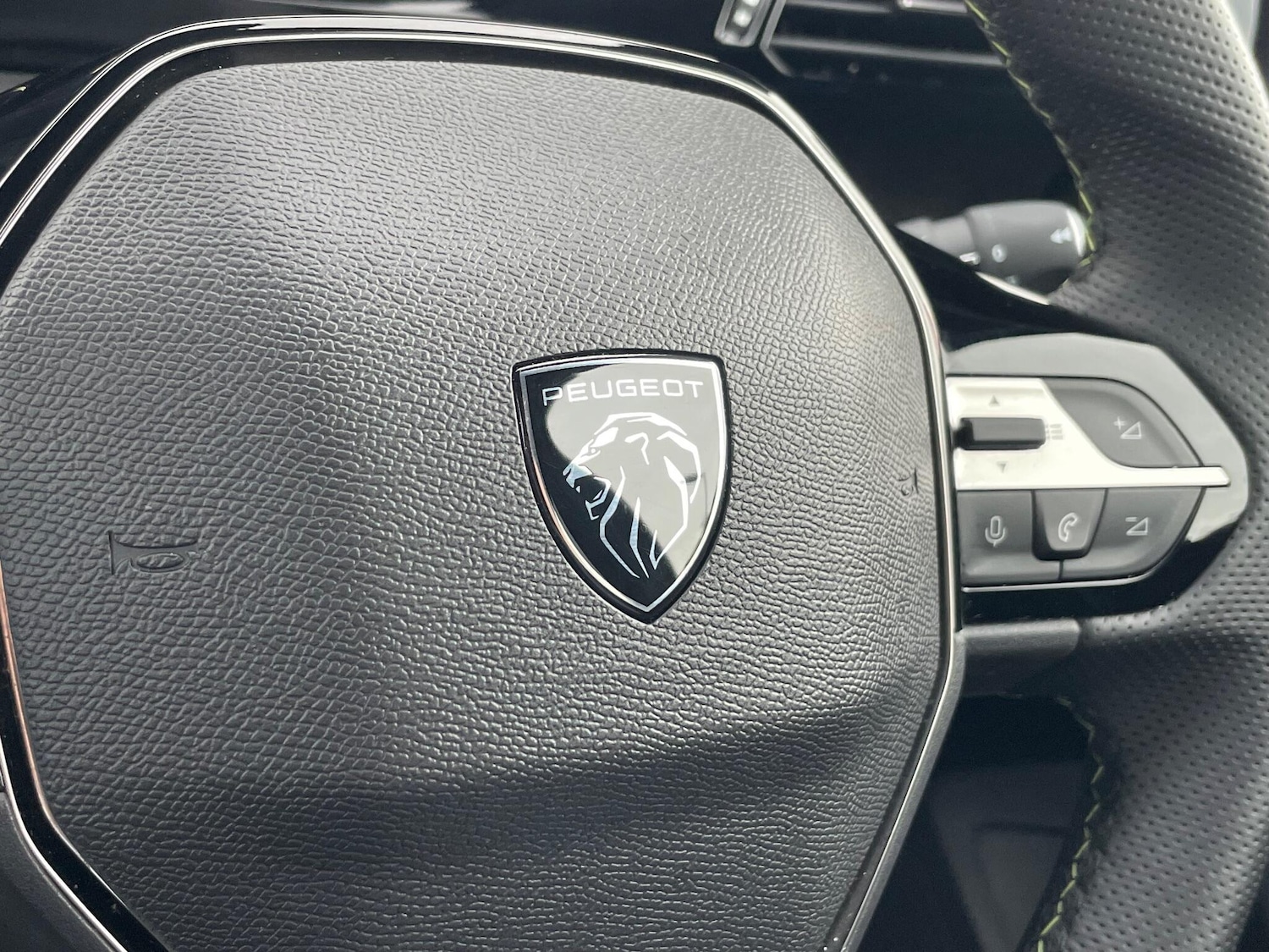 Used Peugeot 308 2025 for sale - 76996850: Photo 41