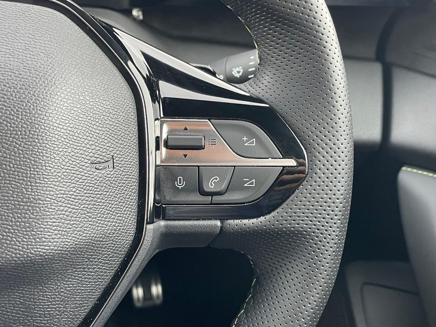 Used Peugeot 308 2025 for sale - 76996850: Photo 42