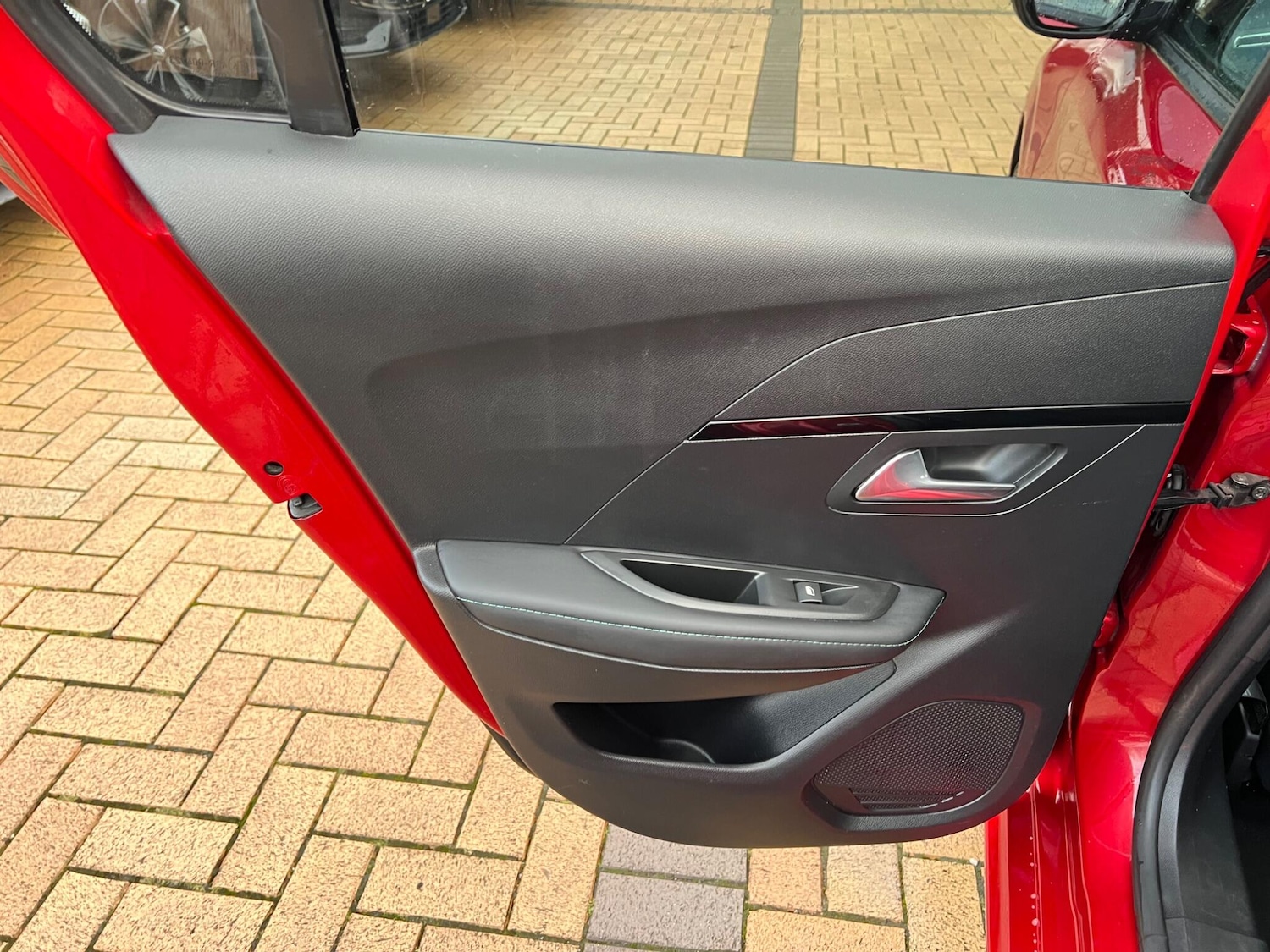 Used Peugeot 208 for sale - 77852872: Photo 33