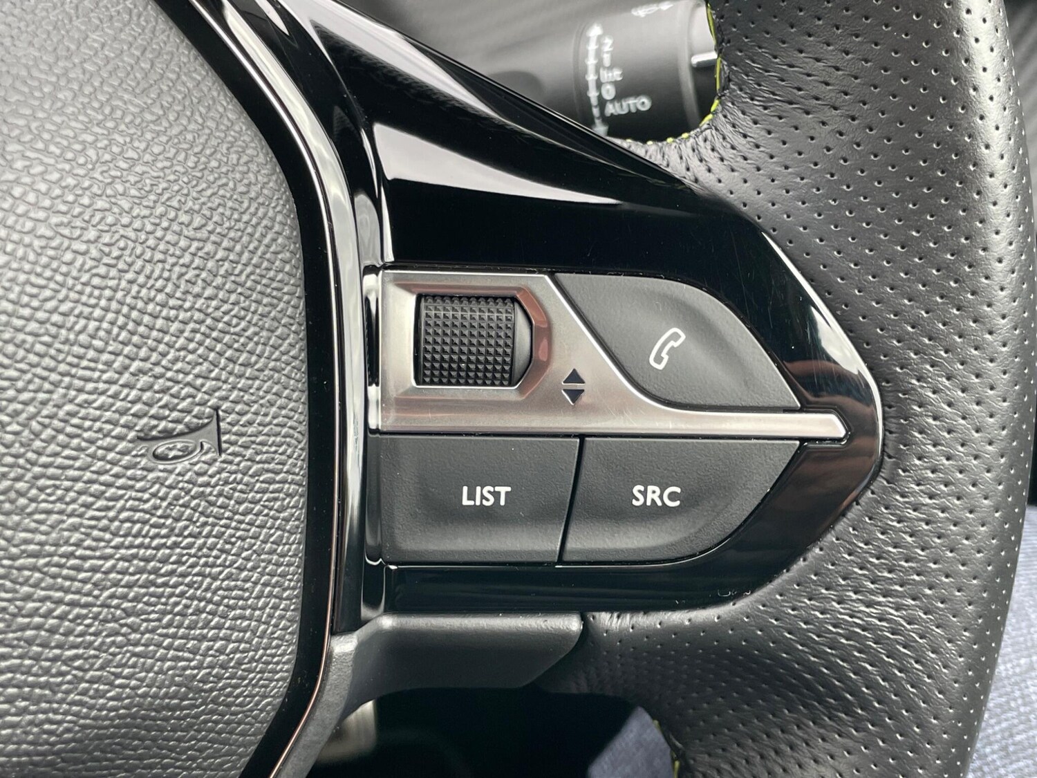 Used Peugeot E-208 2024 for sale - 75769235: Photo 40