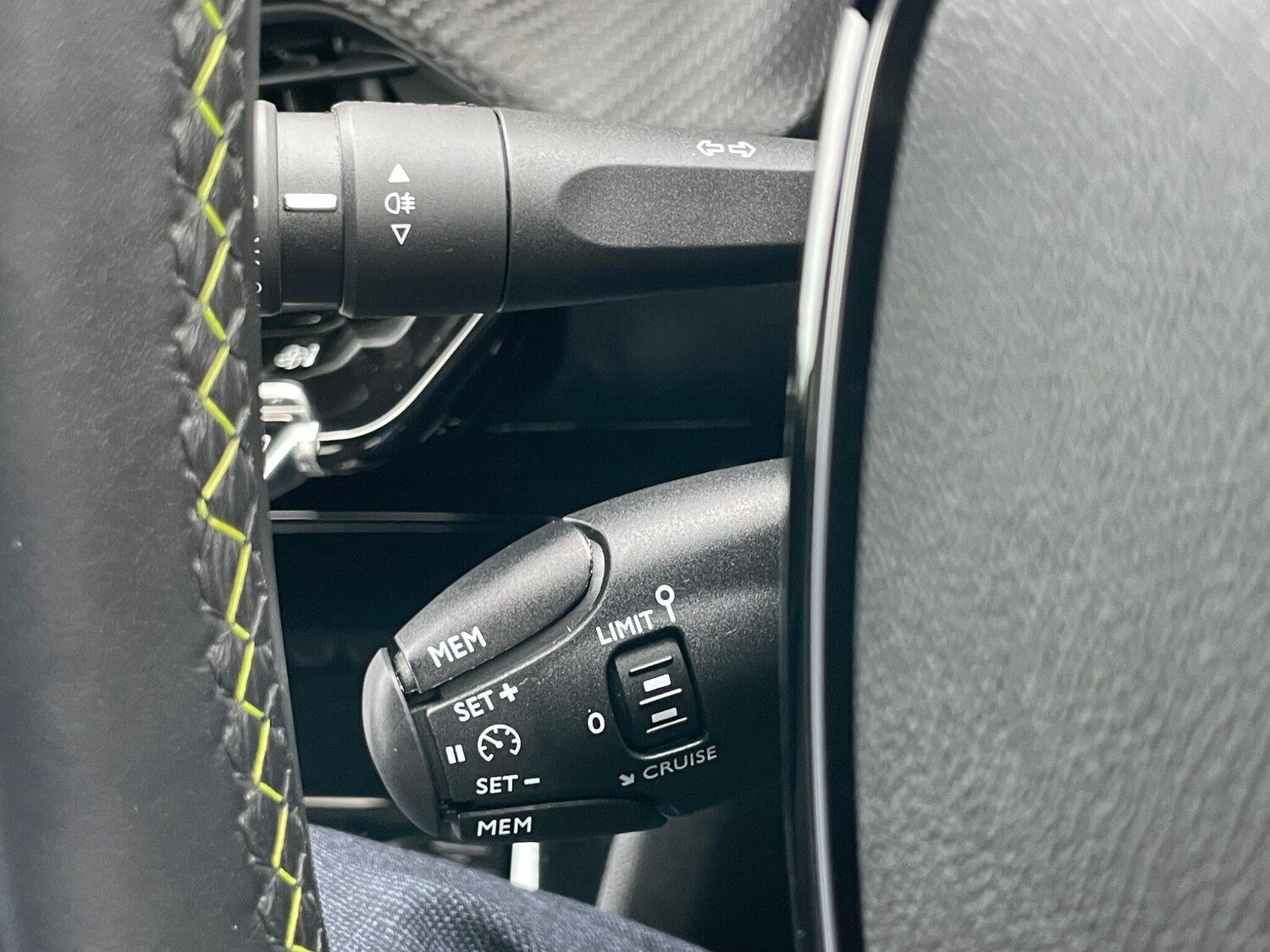 Used Peugeot E-208 2024 for sale - 75769235: Photo 41