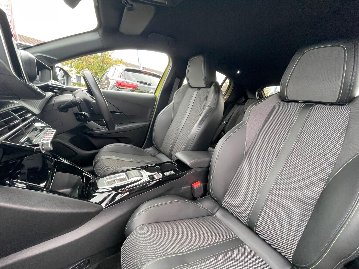 Used Peugeot E-208 2024 for sale - 75769235: Photo 56