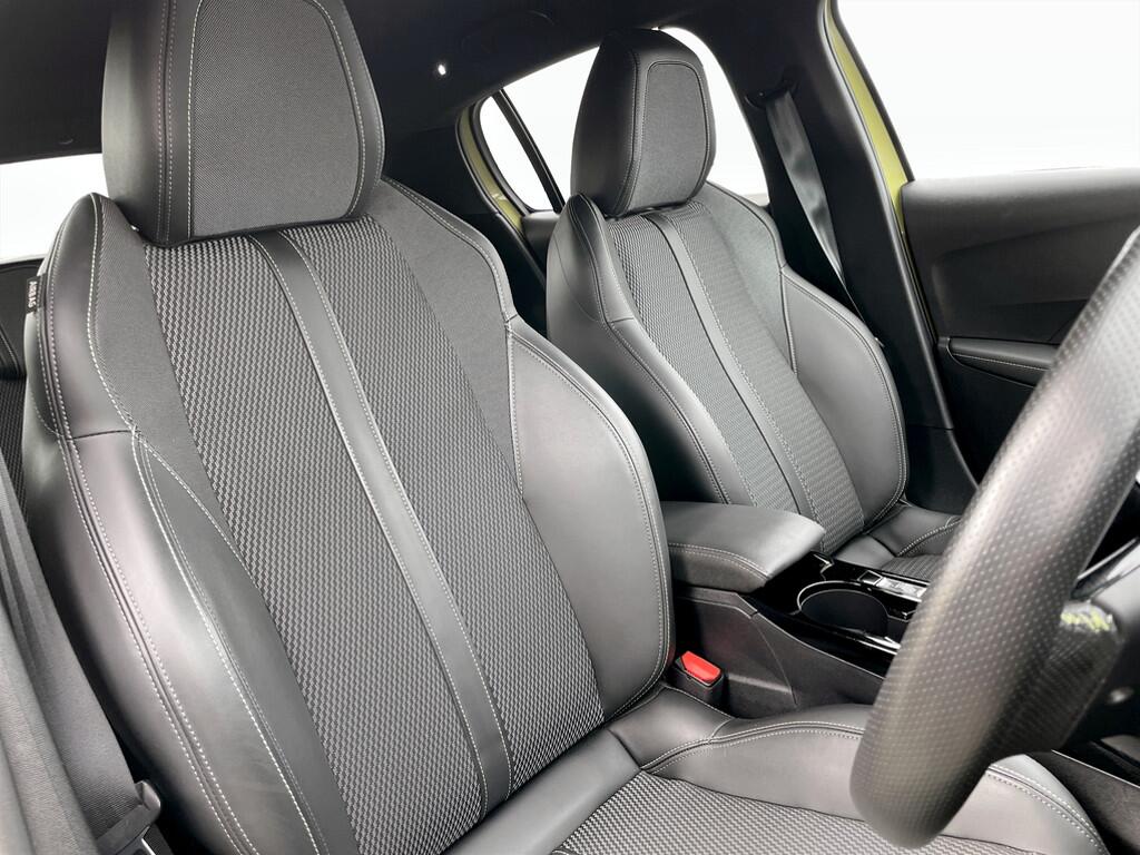 Used Peugeot E-208 2024 for sale - 75769235: Photo 8