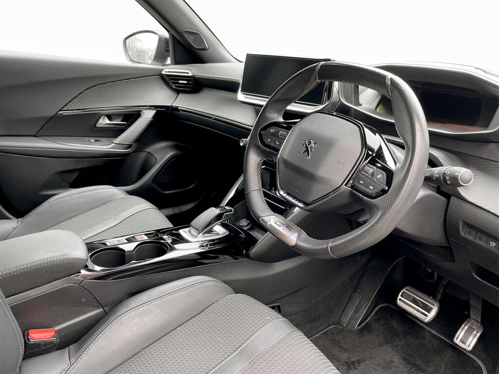 Used Peugeot E-2008 2022 for sale - 77203127: Photo 10