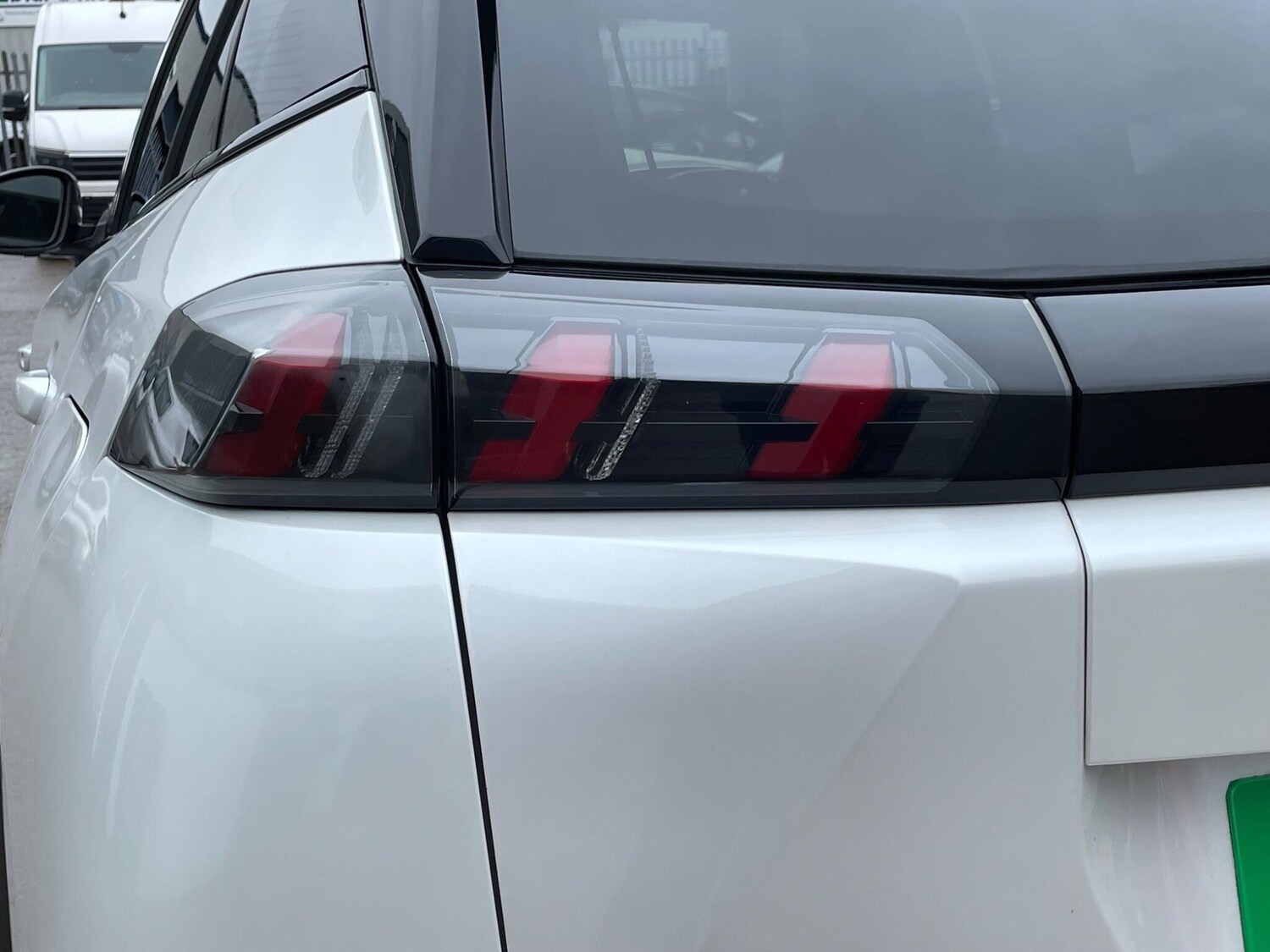 Used Peugeot E-2008 2022 for sale - 77203127: Photo 26