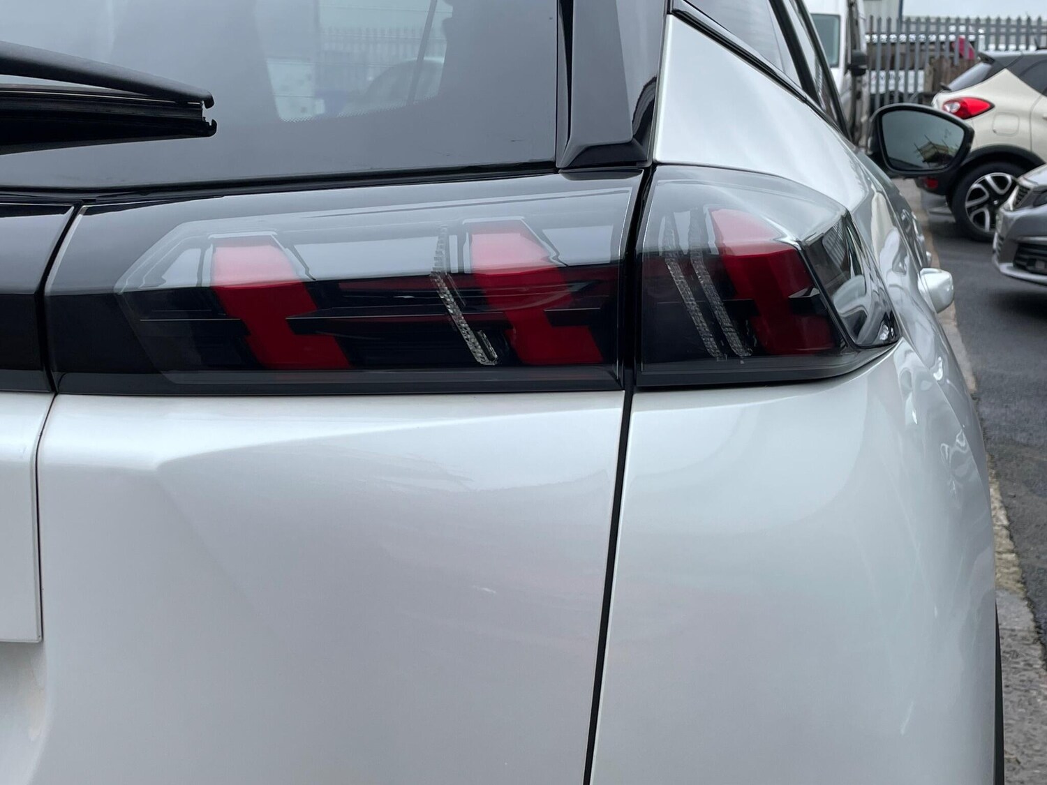 Used Peugeot E-2008 2022 for sale - 77203127: Photo 29