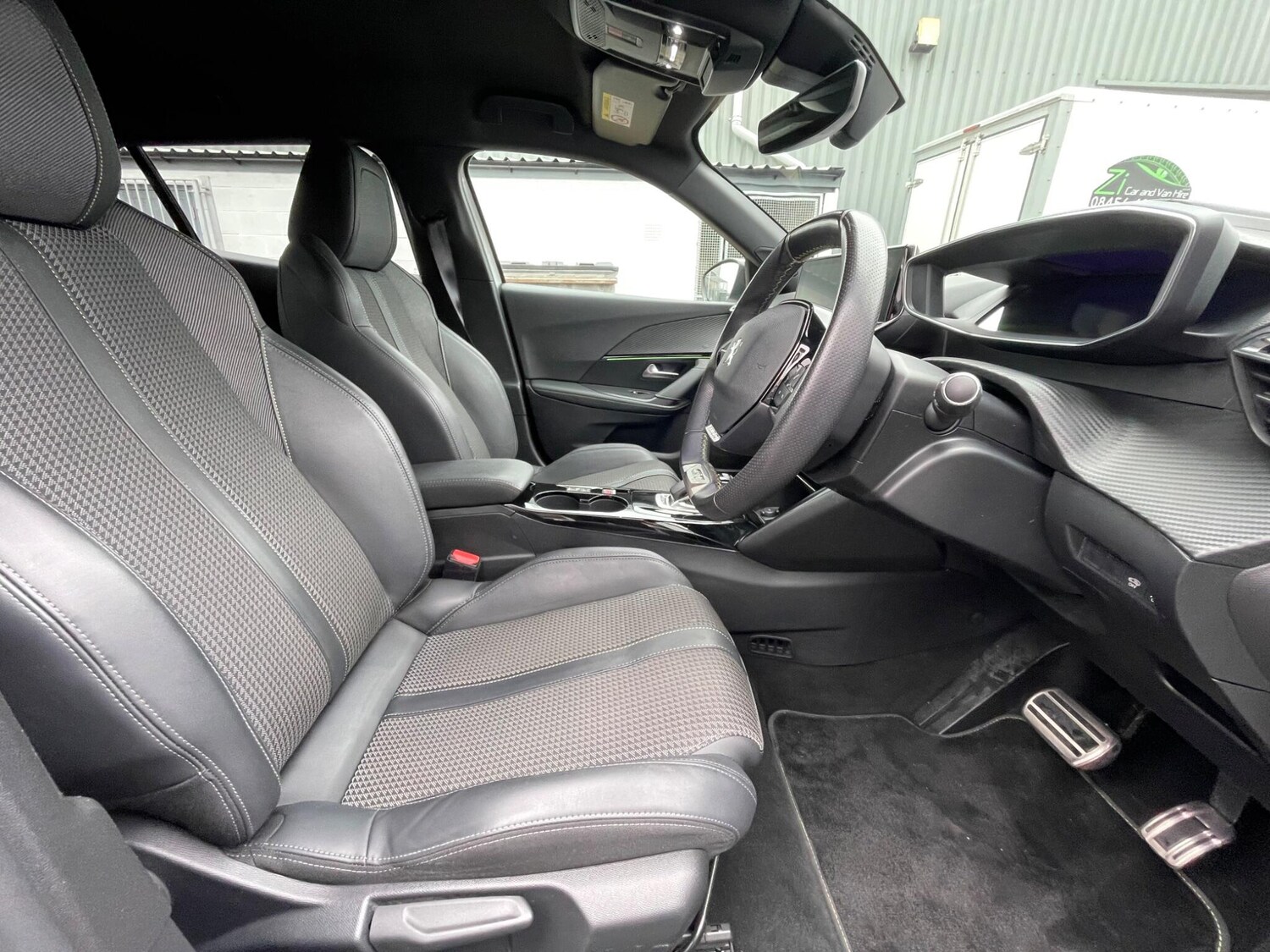 Used Peugeot E-2008 2022 for sale - 77203127: Photo 36