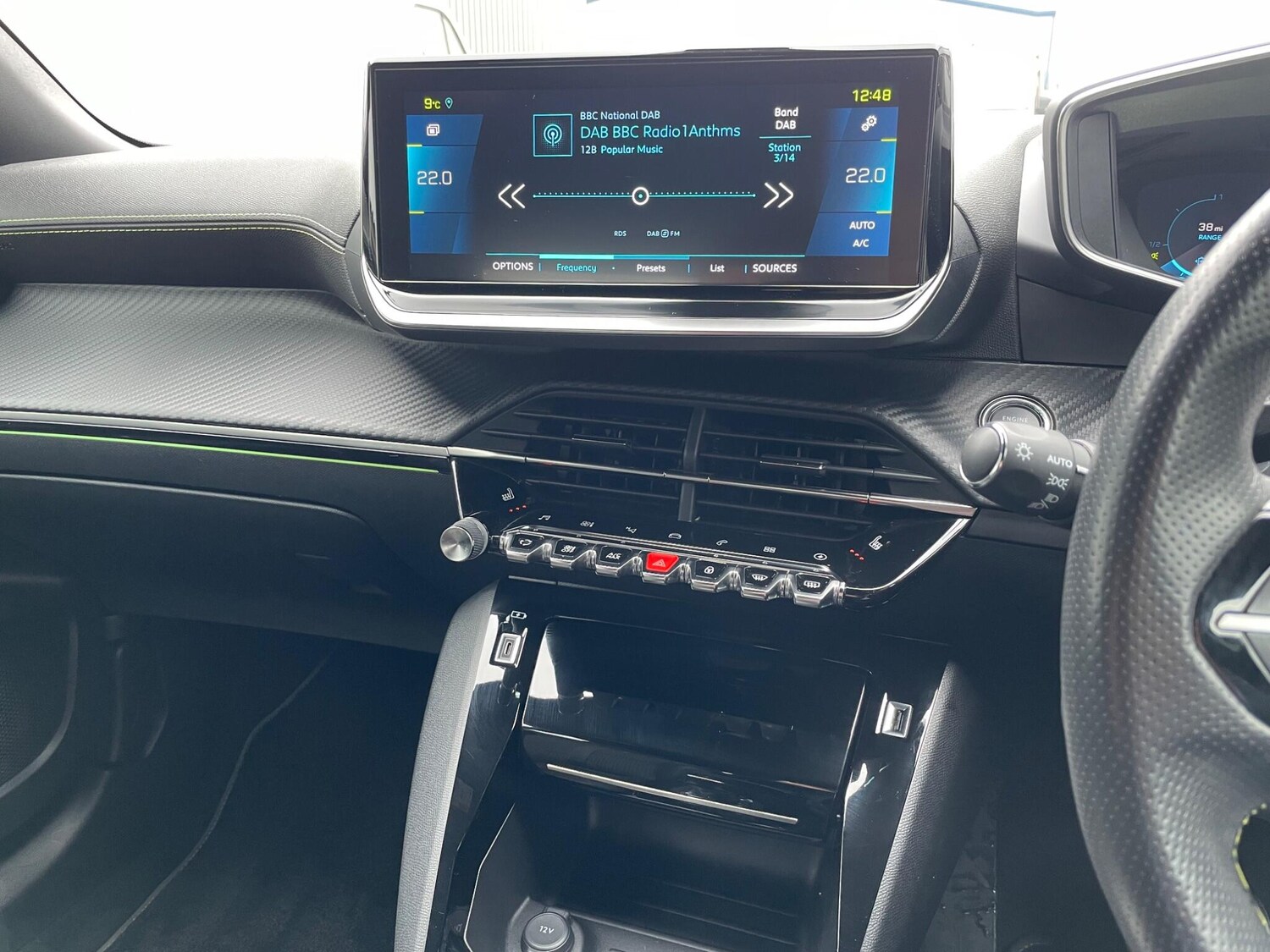 Used Peugeot E-2008 2022 for sale - 77203127: Photo 46