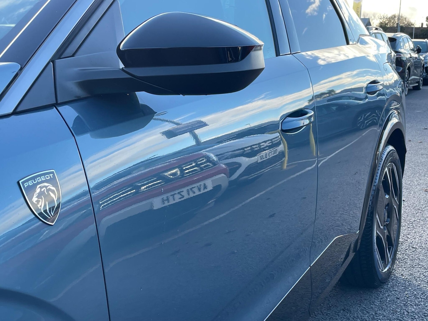 Used Peugeot E-3008 2024 for sale - 76485091: Photo 24