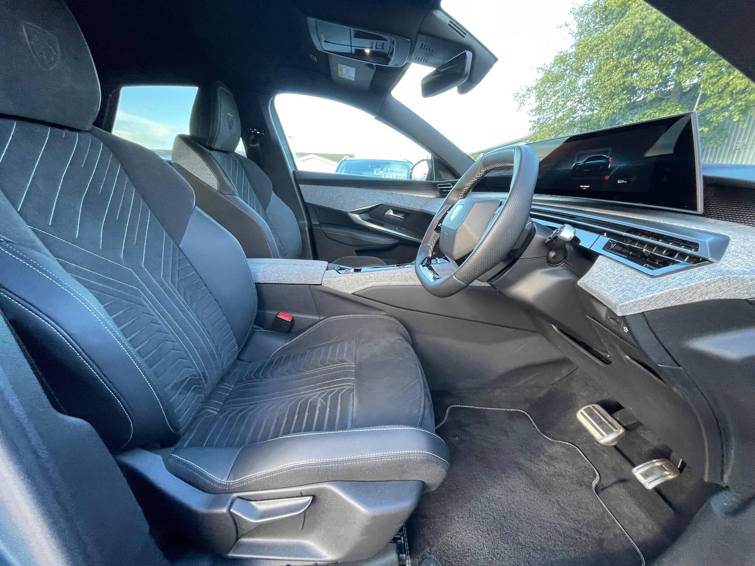 Used Peugeot E-3008 2024 for sale - 76485091: Photo 35