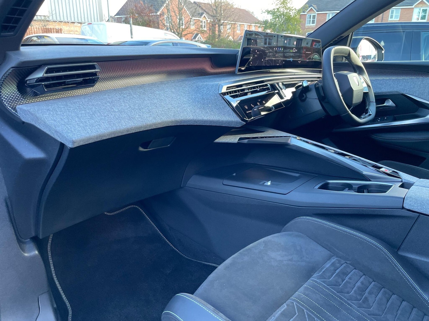 Used Peugeot E-3008 2024 for sale - 76485091: Photo 57