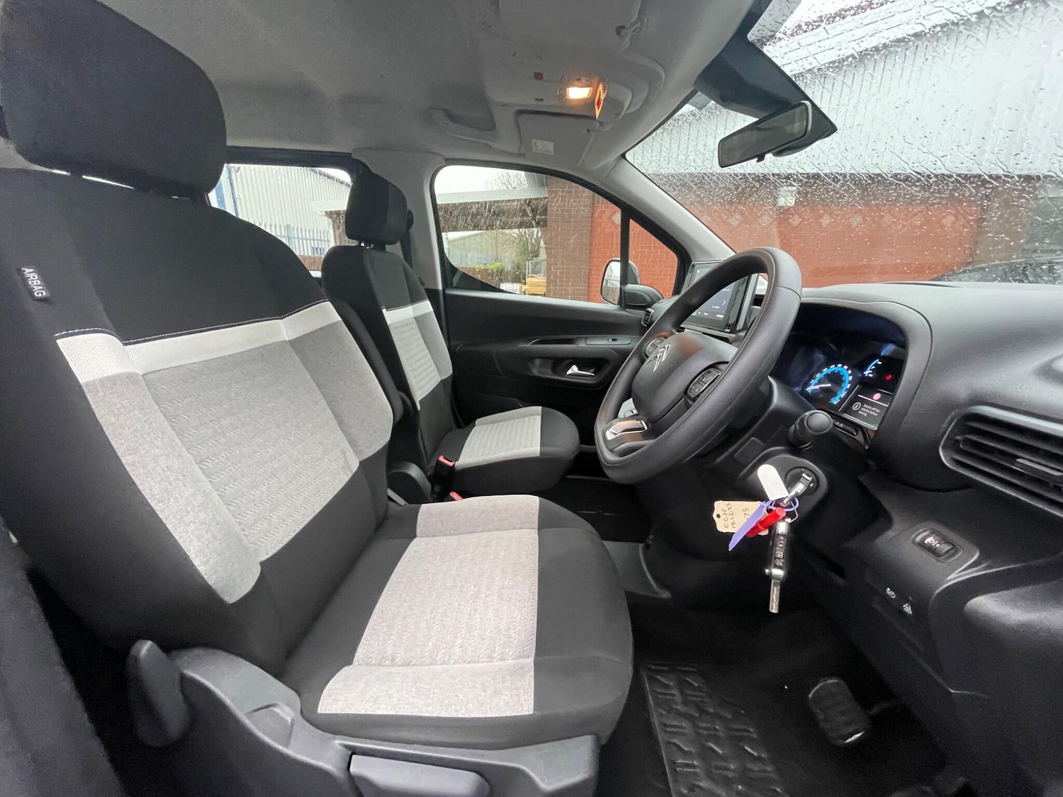 Used Citroen Berlingo 2024 for sale - 77279286: Photo 35